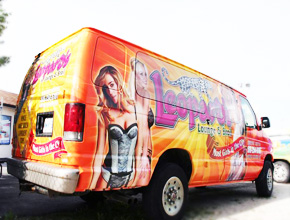 Leopards Bar and Grill Vehicle Wrap Install